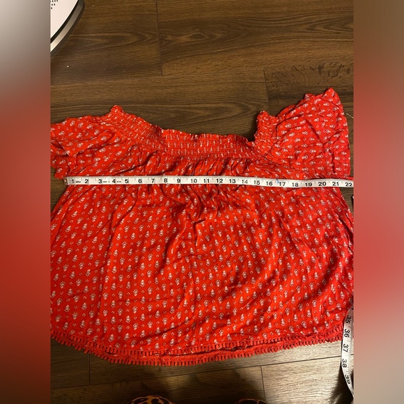 NWT Rewind off the shoulder red floral top sz: XL - Picture 6 of 6